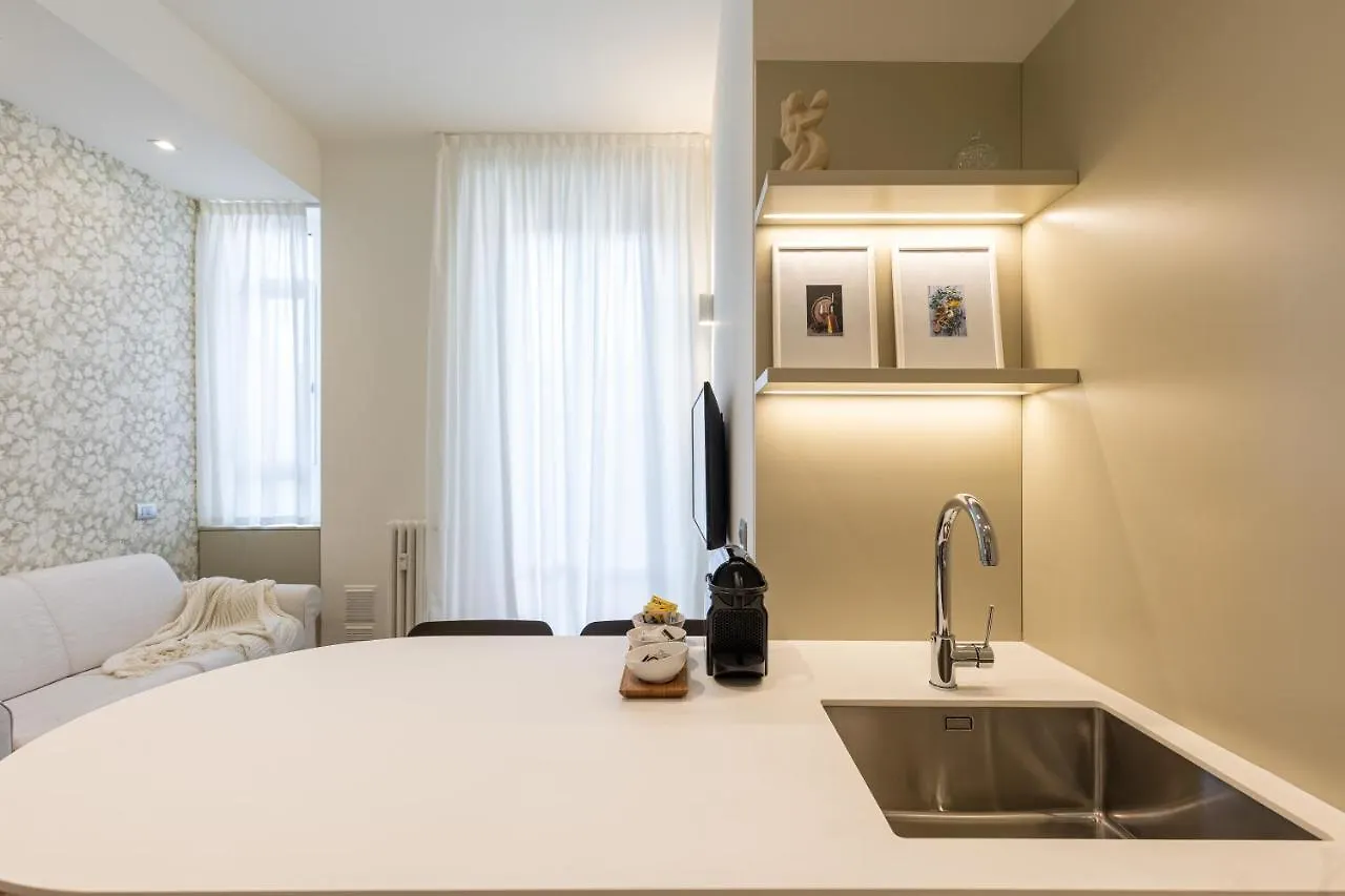 Beplace Apartments In De Angeli Milan