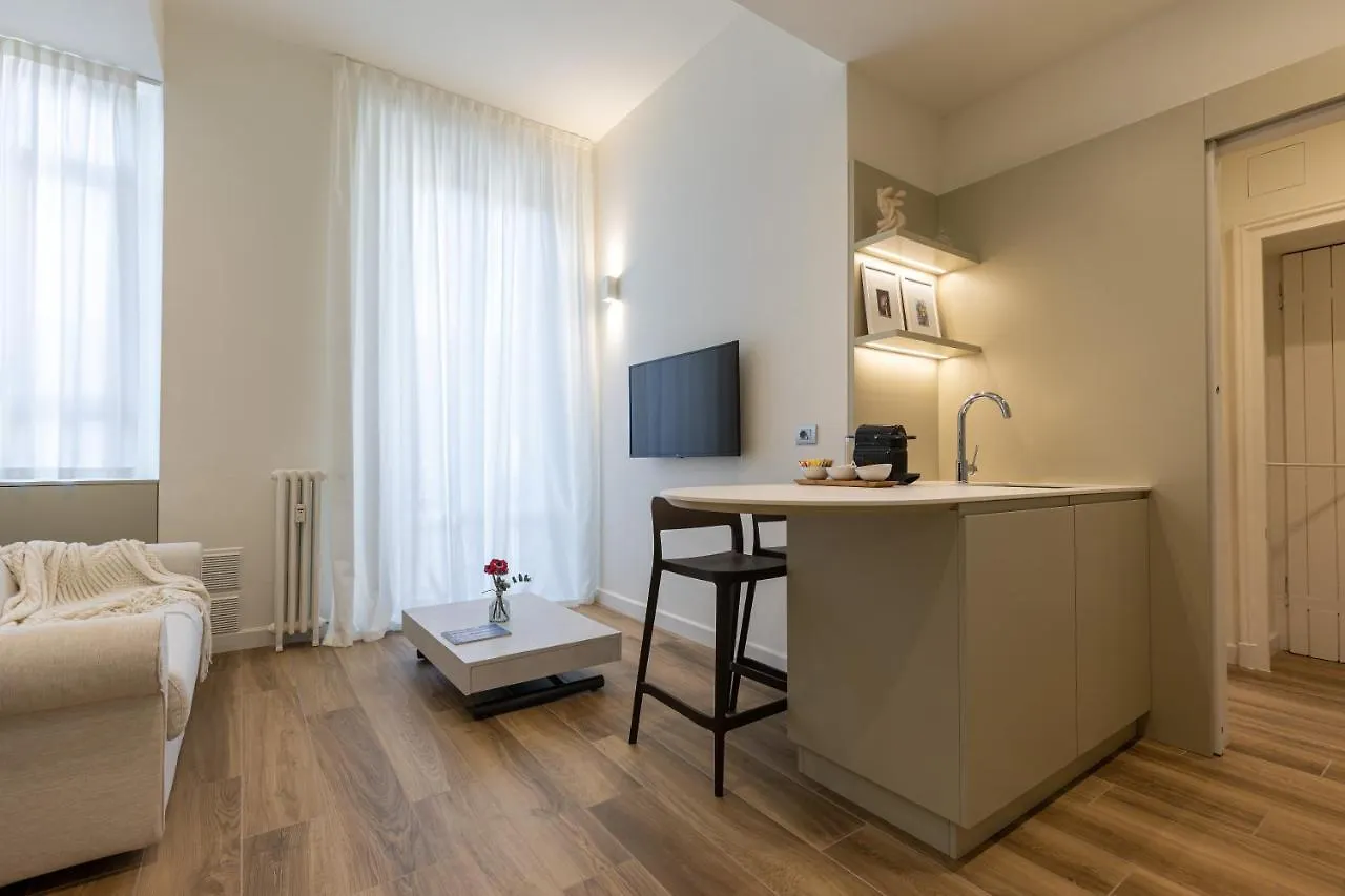 Beplace Apartments In De Angeli Milano 0*,  Italia